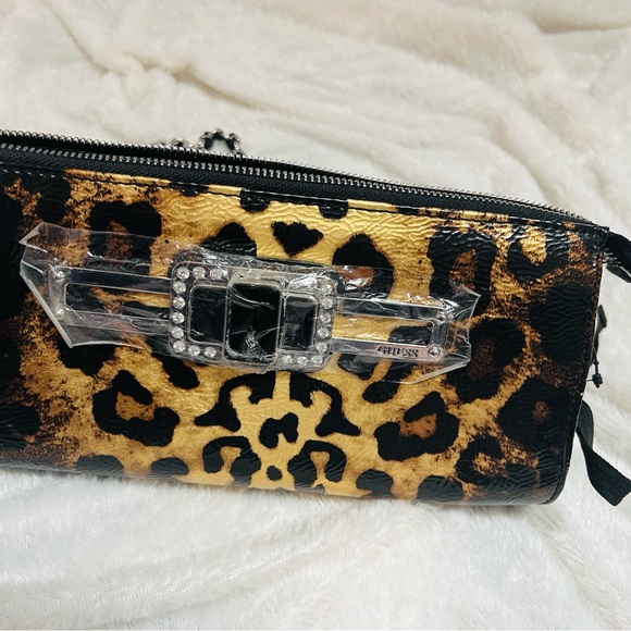 GUESS ANIMAL PRINT  SHOULDER BAG - Picture 7 of 7
